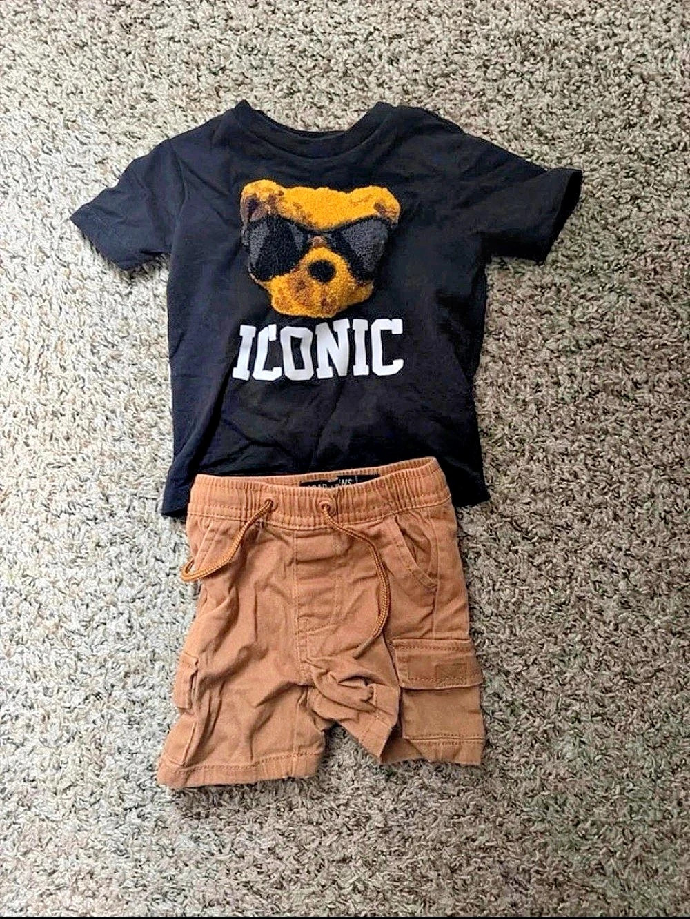 Road Narrows Boys Graphic Tee & Cargo Shorts Set Size 12M